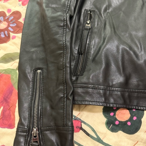 Topshop petite size US 2 artificial leather jacket - Picture 7 of 7